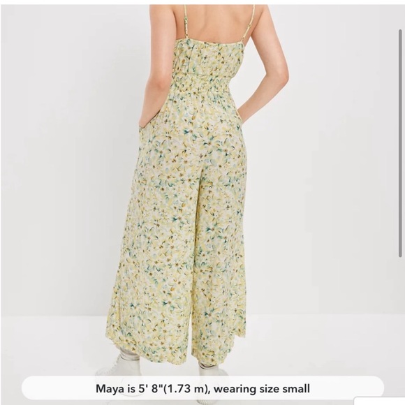 AMERICAN EAGLE CUT OUT JUMPSUIT - Picture 2 of 7